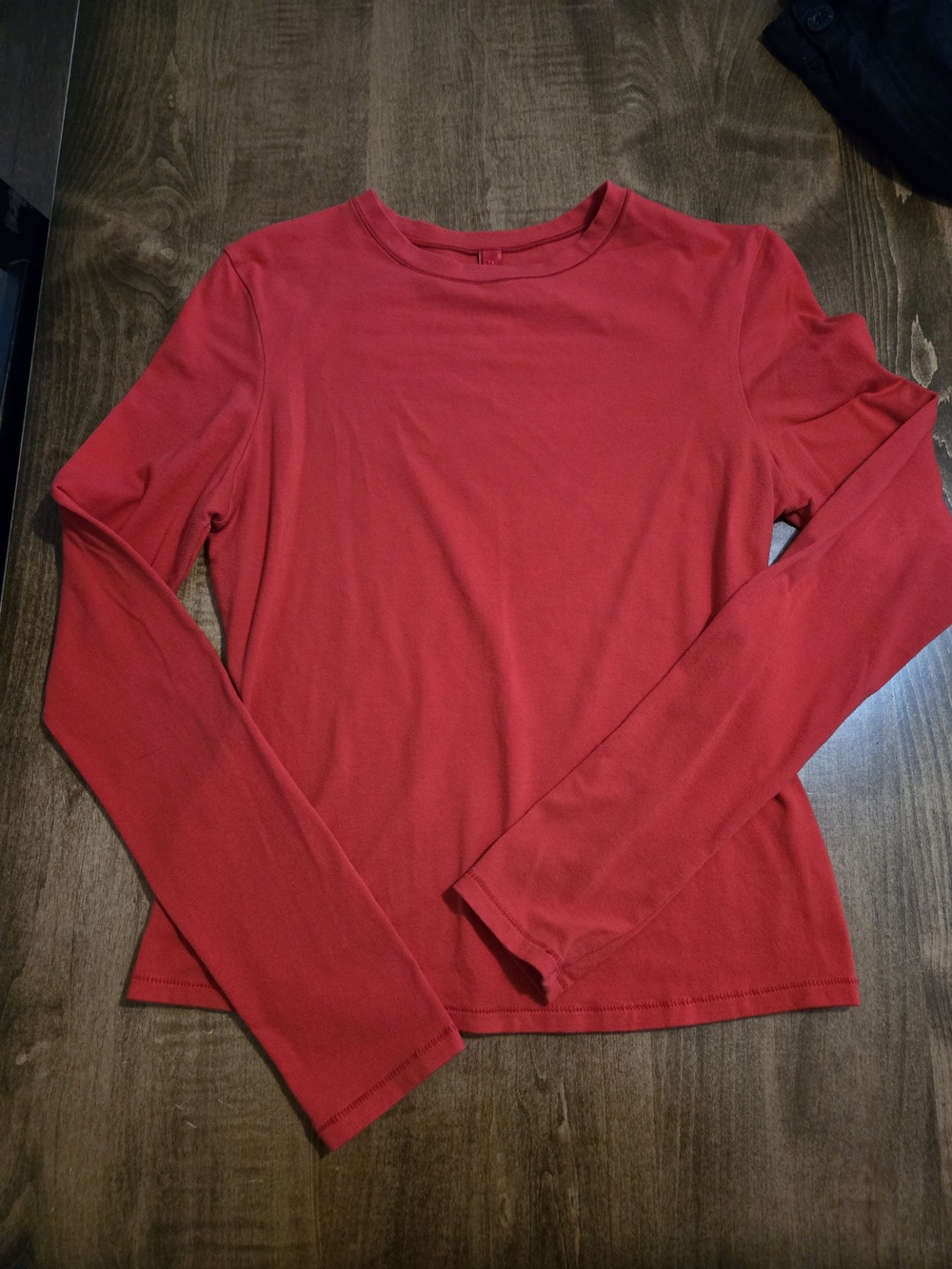 Skims Red Long-Sleeve Crewneck Women’s Top
